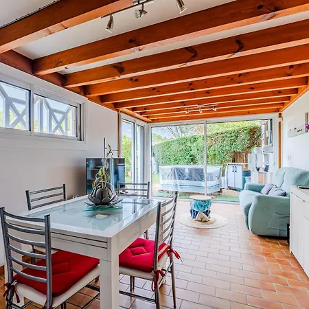 Maison T3 Pres Du De Biscarrosse, Secteur Boise, Terrasse & Jardin, Pour 4 Pers., 2 Etoiles - Fr-1-521-96 * Biscarrosse